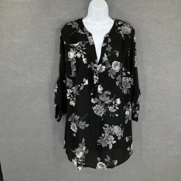 Torrid Harper Plus Size 3x Black Floral Print Roll Tab Sleeve Tunic Blouse Top - Picture 1 of 11